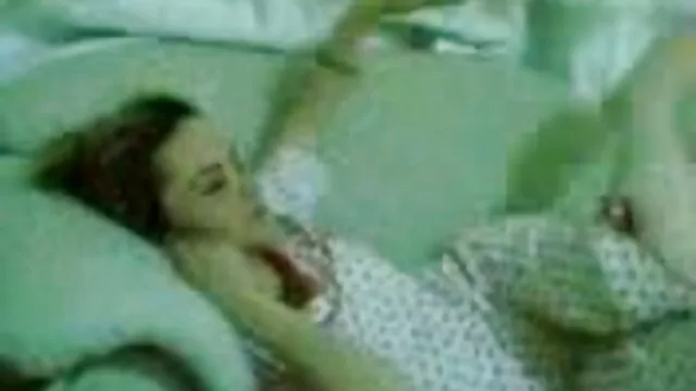 Josie Jagger ցանկանում մորաքույրը սեքս տանը է իր խորթ հայր.